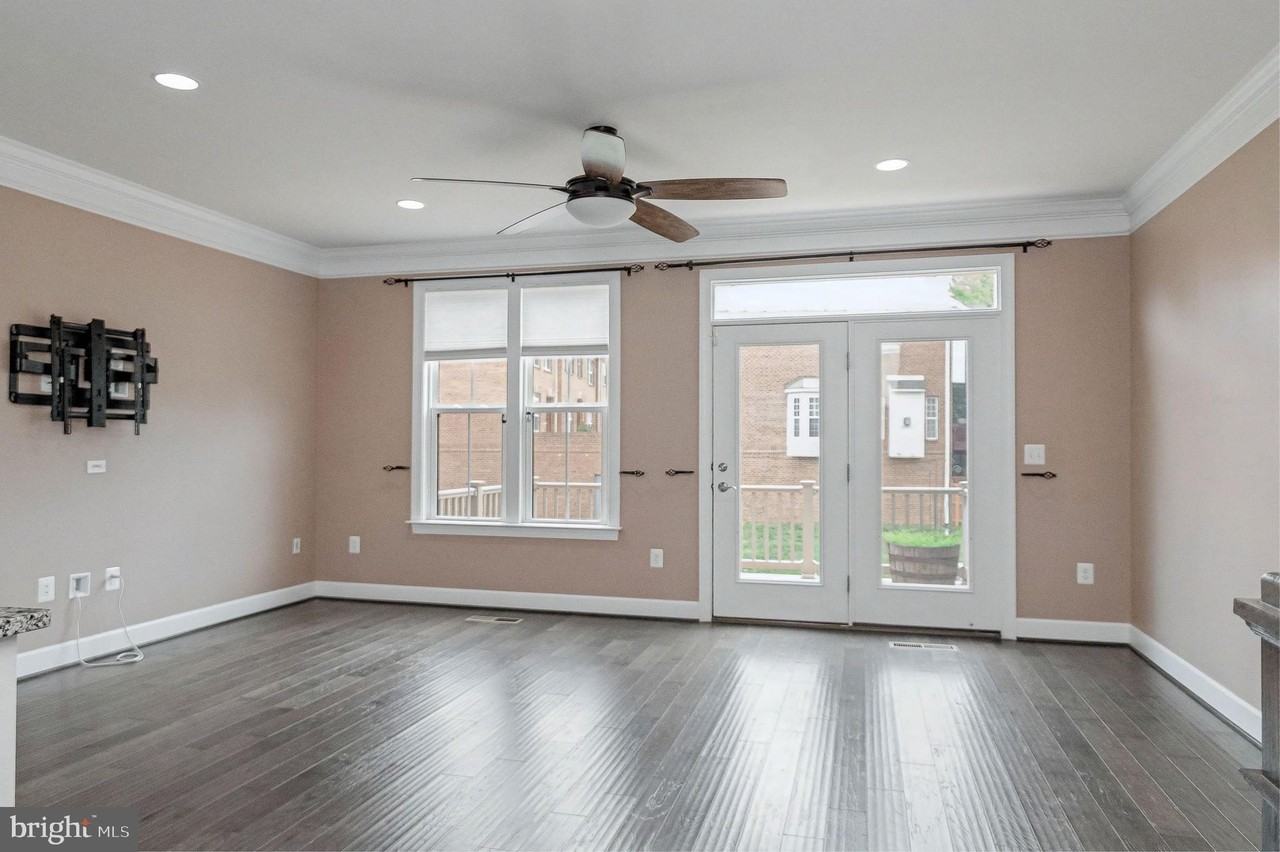 3697 Ambrose Hills Rd - Photo 5 of 41