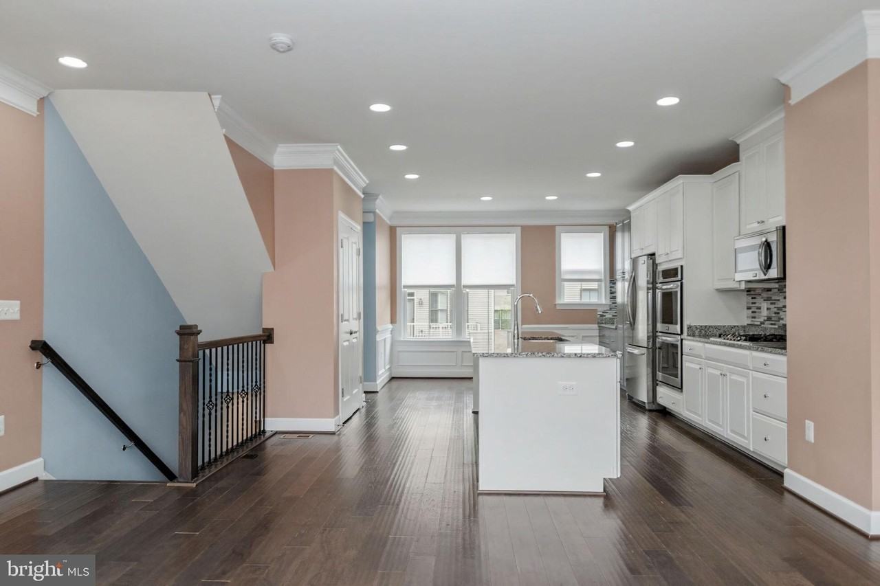 3697 Ambrose Hills Rd - Photo 6 of 41