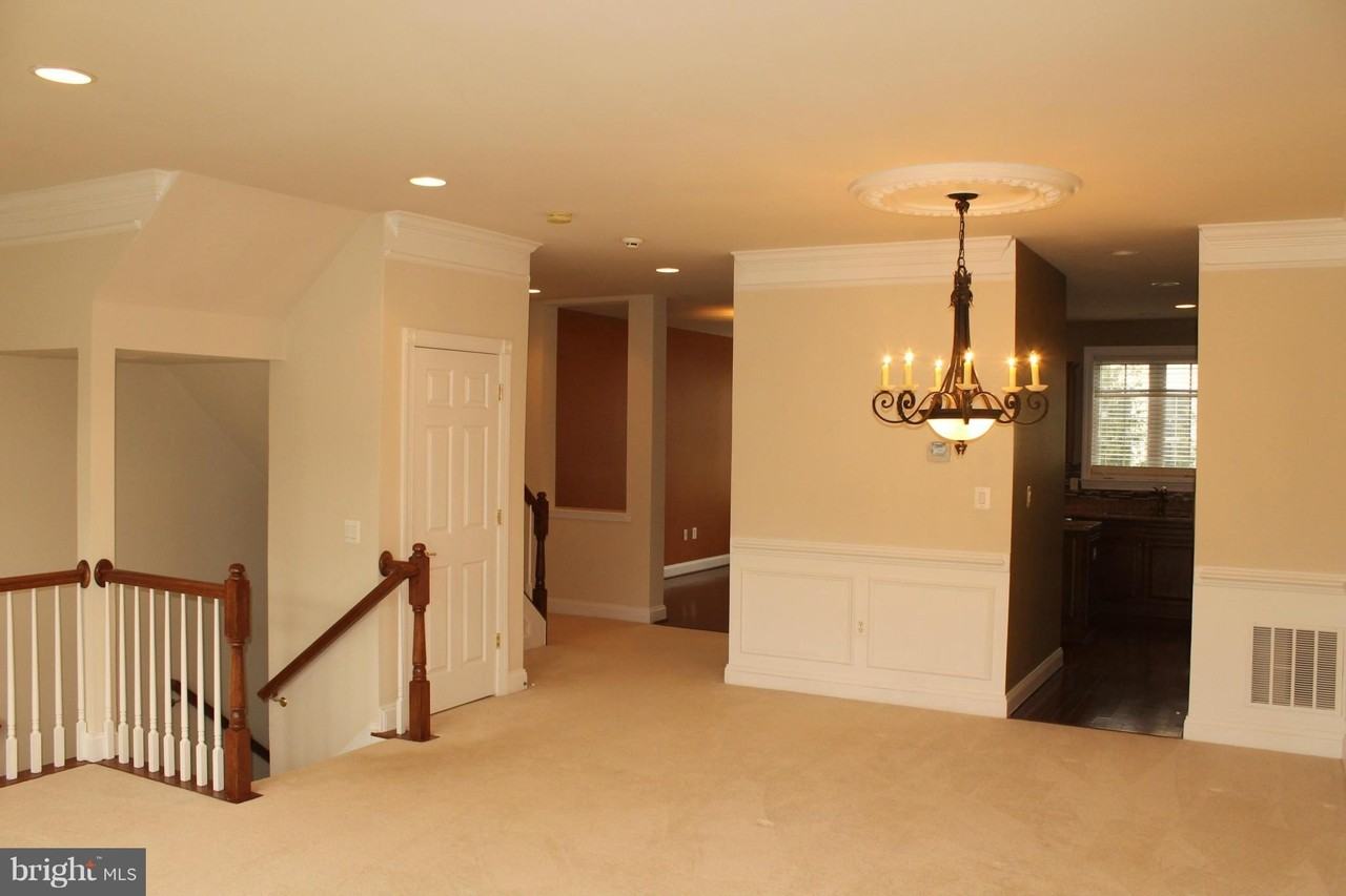 47567 Royal Burnham Ter - Photo 4 of 24