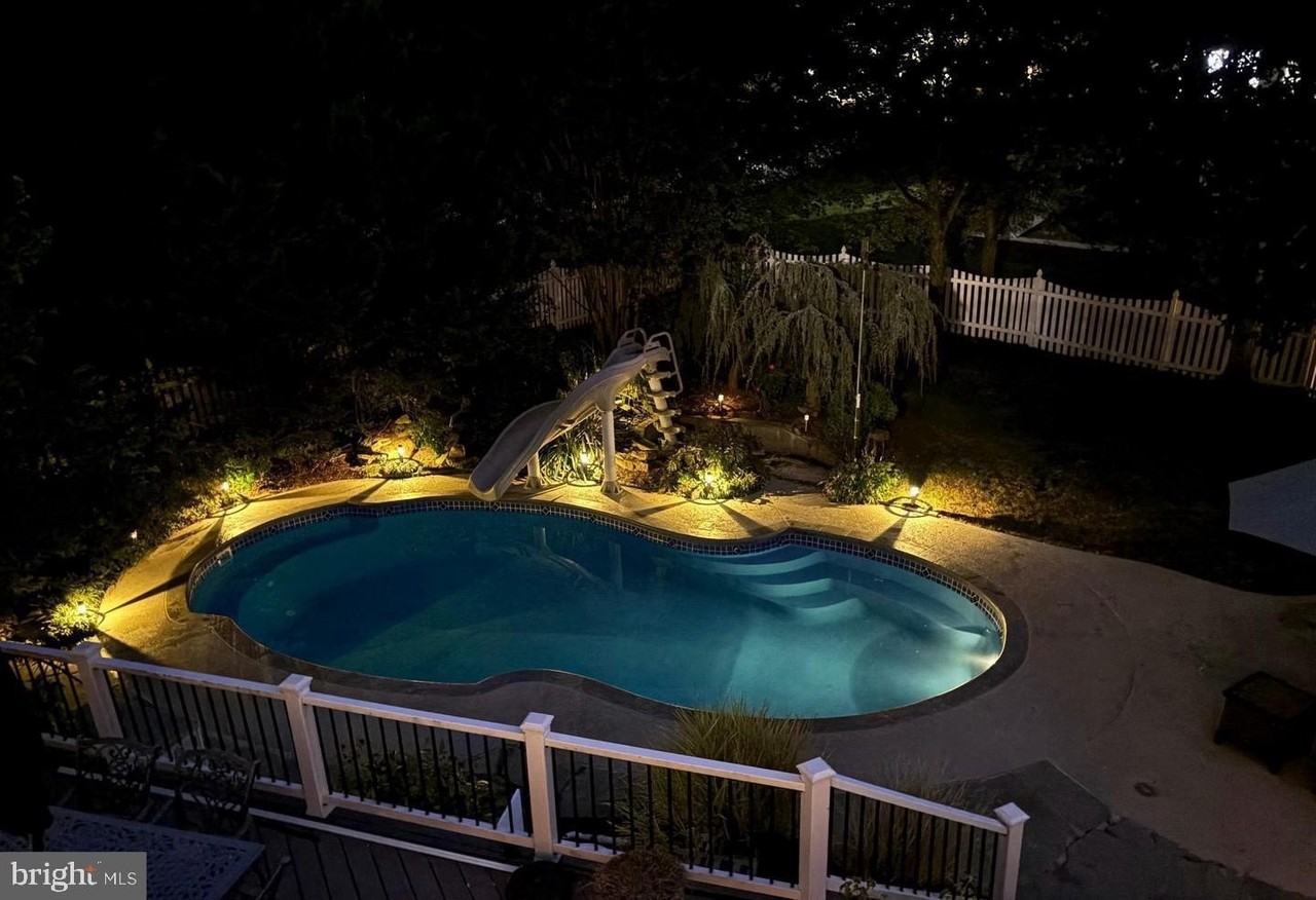 19925 Interlachen Cir - Photo 2 of 50