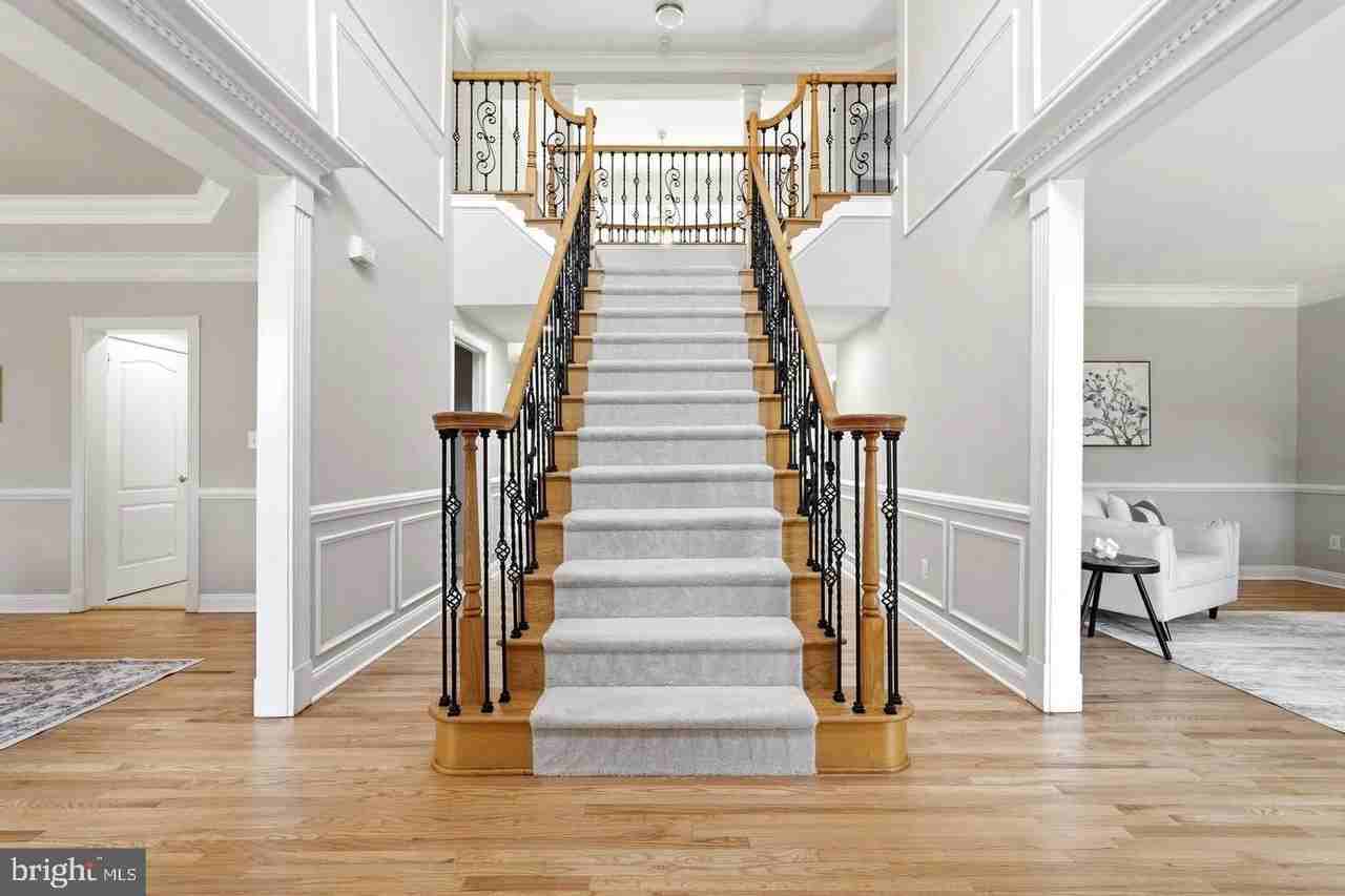 19925 Interlachen Cir - Photo 6 of 50