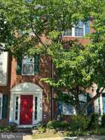 featured image of 16606 Barge Cir