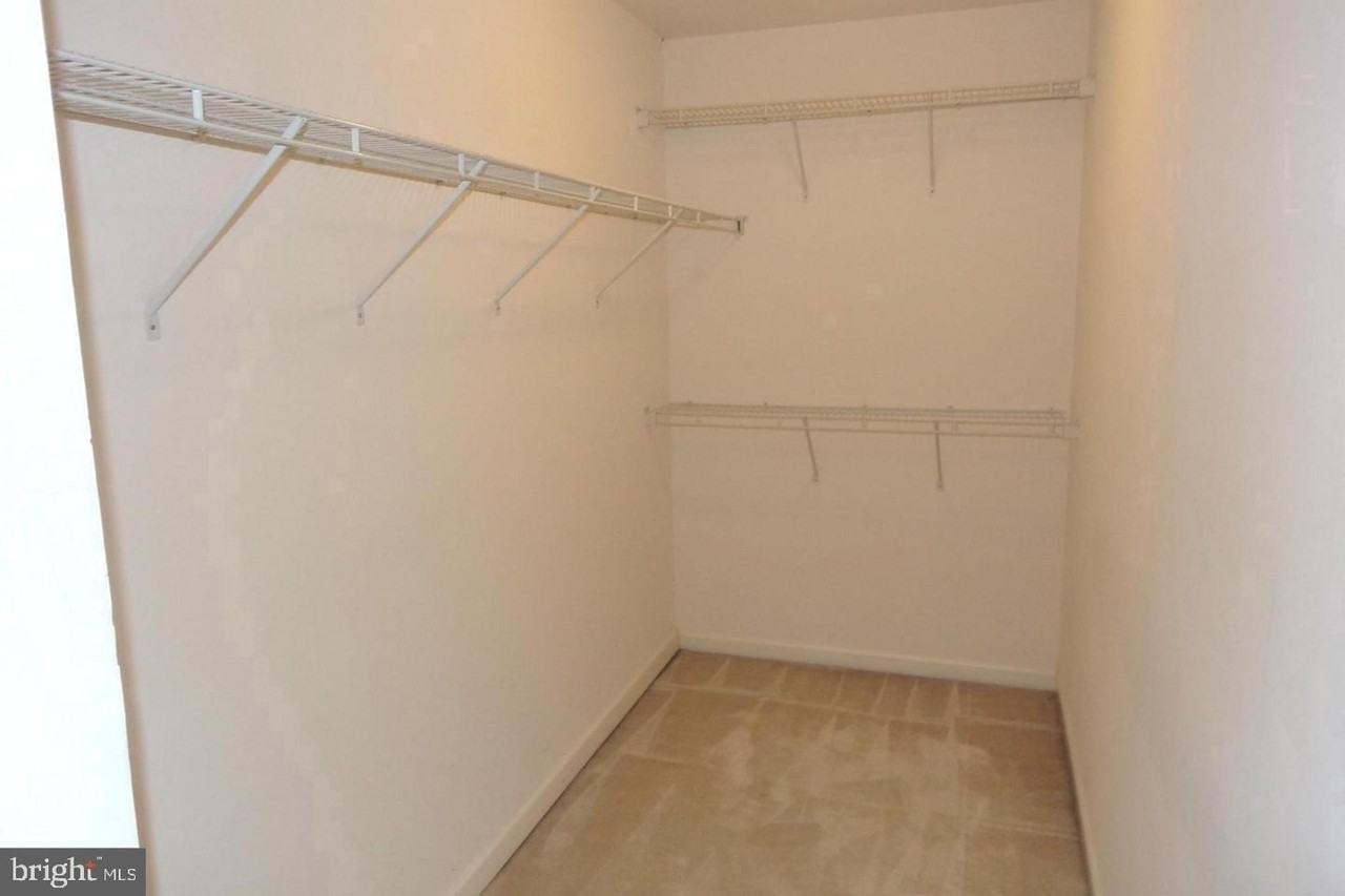 16606 Barge Cir - Photo 6 of 7