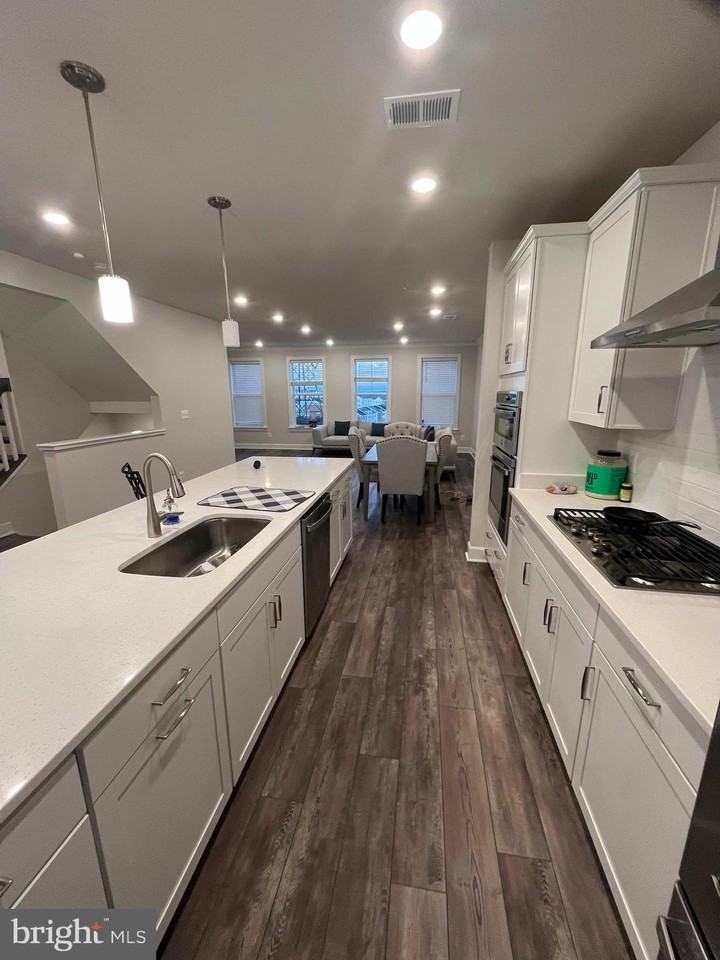 2327 Stephanie Tessa Ln - Photo 2 of 12