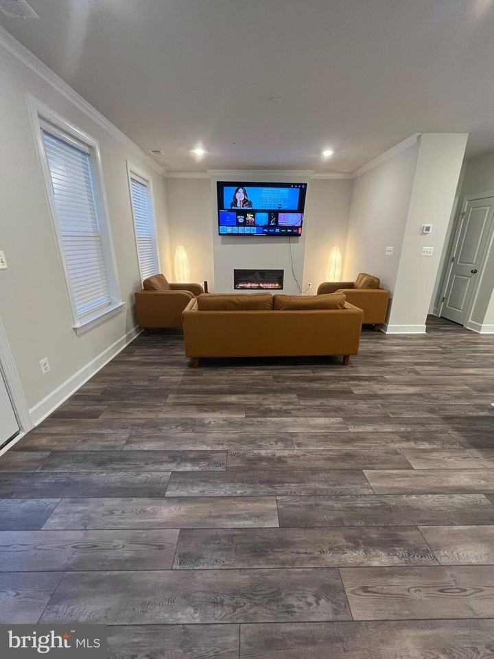 2327 Stephanie Tessa Ln - Photo 6 of 12