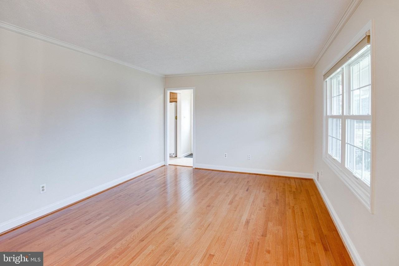 9552 Birmingham Dr - Photo 5 of 50