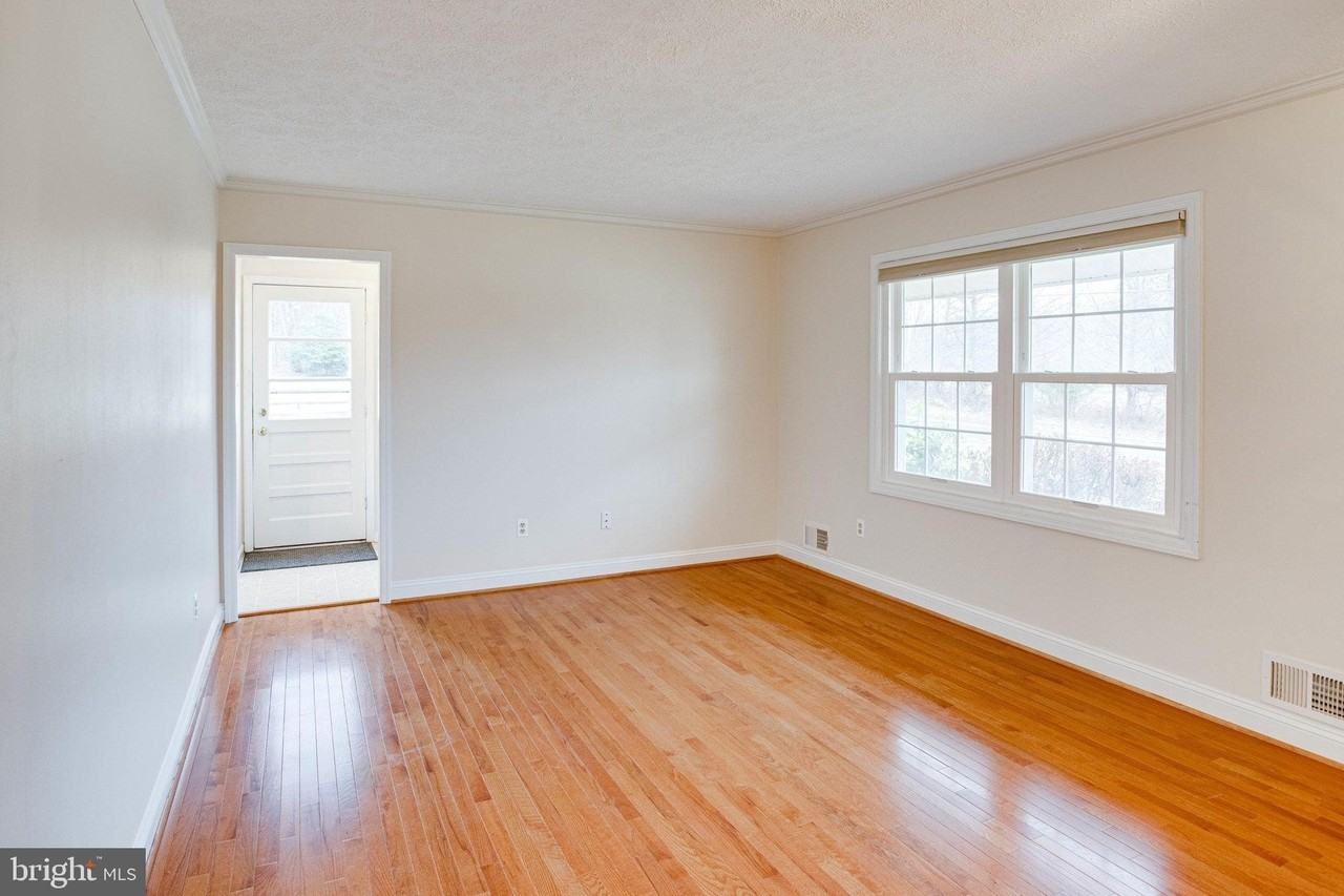 9552 Birmingham Dr - Photo 6 of 50