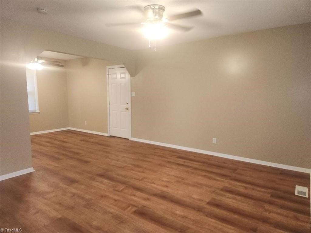 3878 Pembrooke Rd - Photo 2 of 8