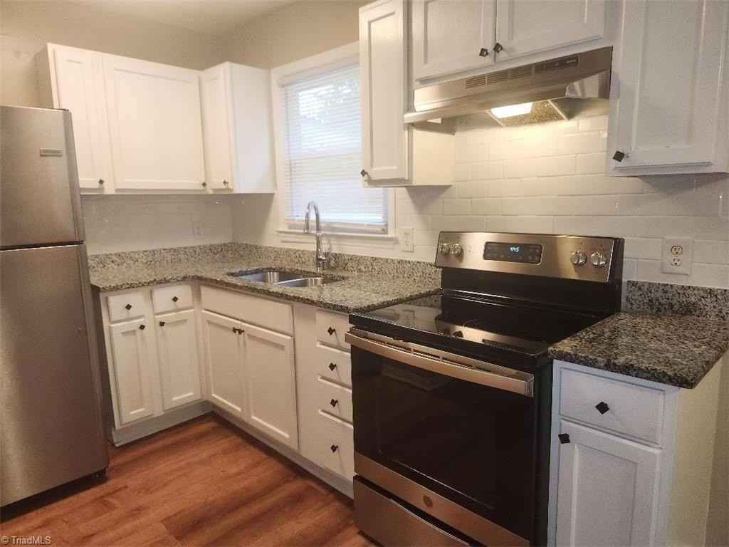 3878 Pembrooke Rd - Photo 4 of 8