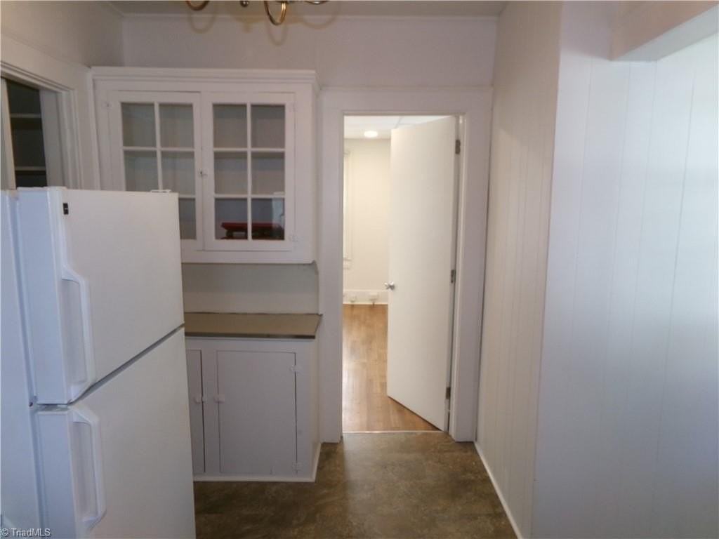 1529 W 1st St - Photo 5 of 19