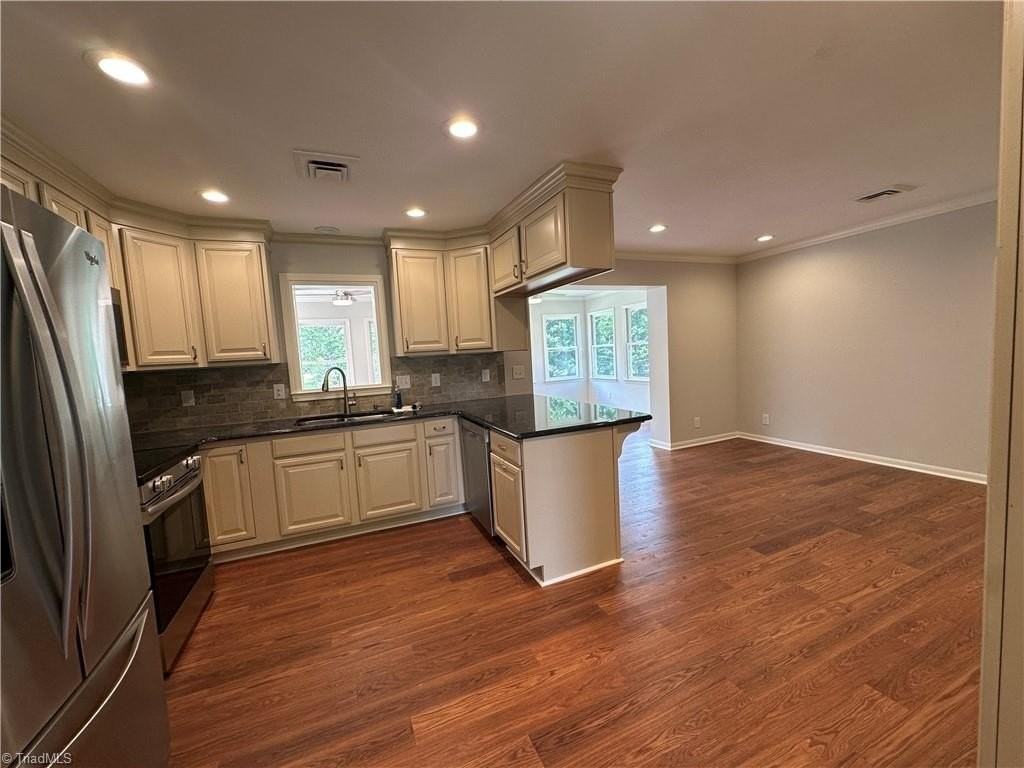 5100 Murray Rd - Photo 7 of 19