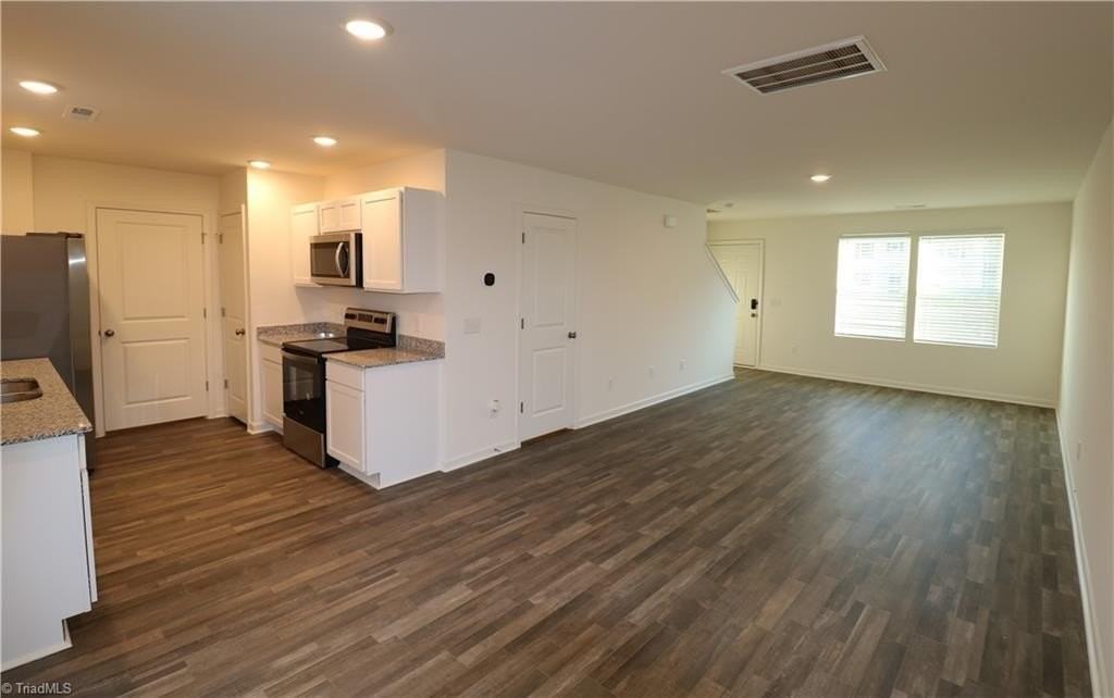 757 Whitney Rd - Photo 2 of 19