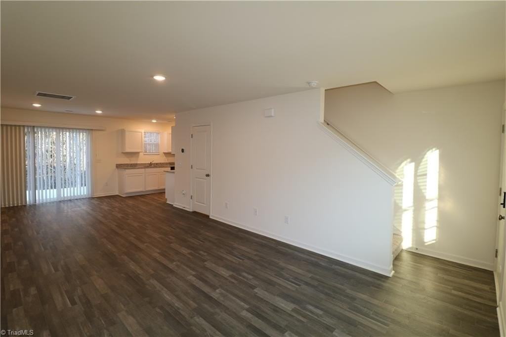 757 Whitney Rd - Photo 3 of 19