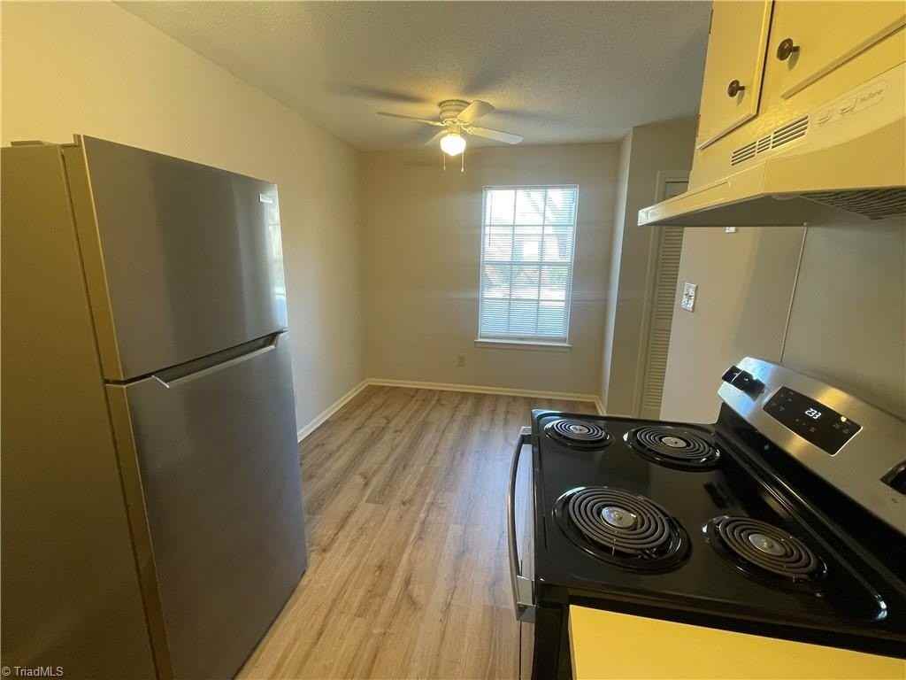 3824 Country Club Rd #E - Photo 5 of 13