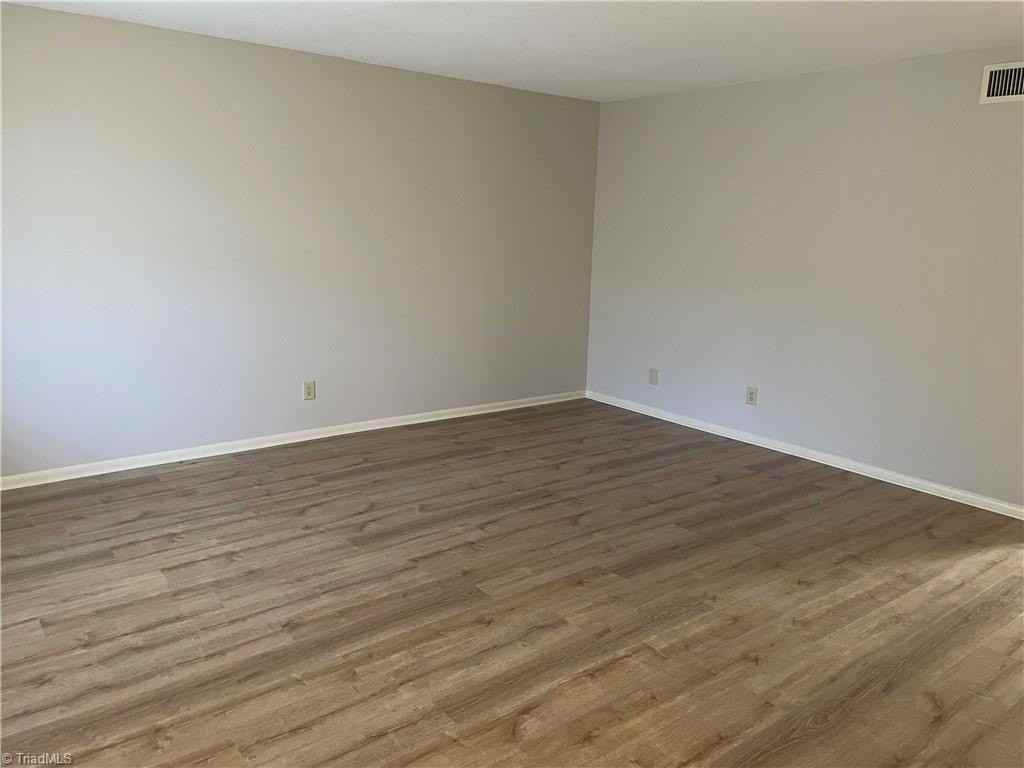 3824 Country Club Rd #E - Photo 7 of 13