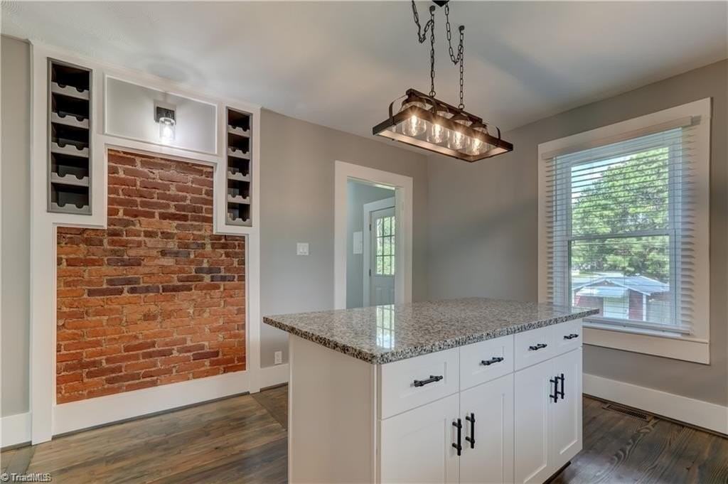 2318 Spruce St - Photo 7 of 23