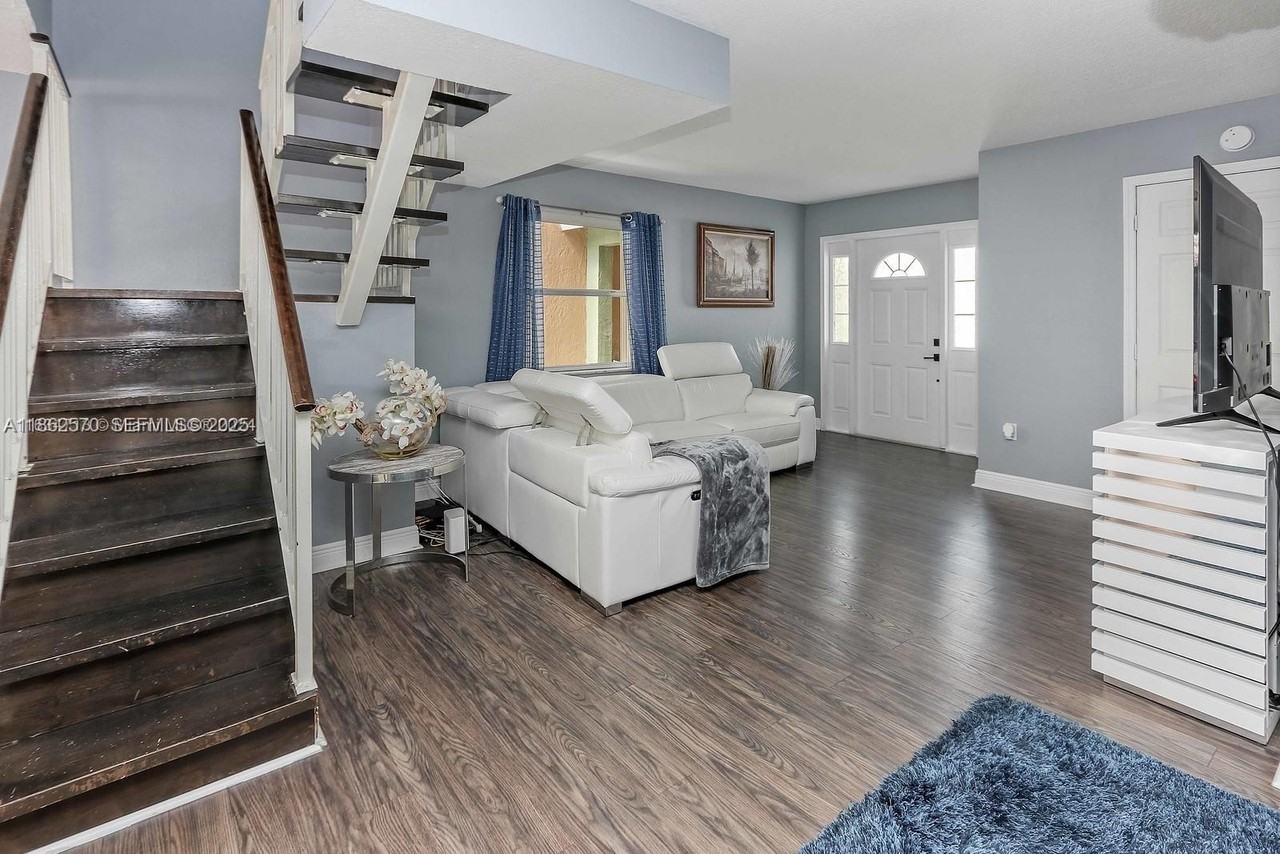 1021 Southwest 104th Court #1 - Photo 6 of 25