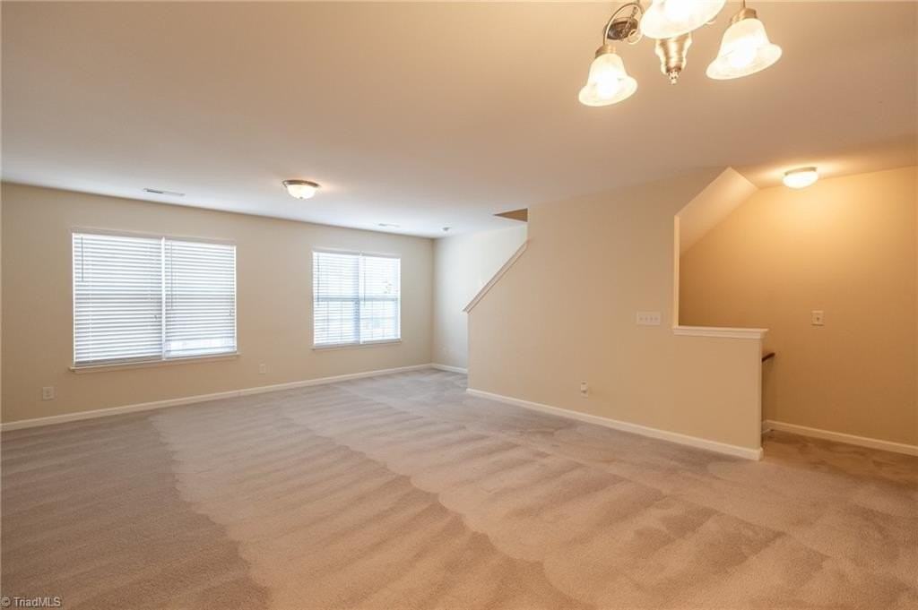 36 Ackland Dr - Photo 7 of 18