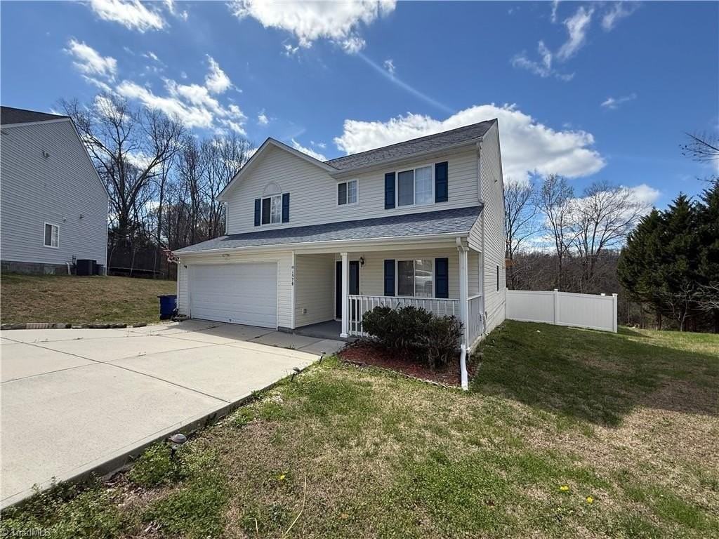 1570 Rockingham Dr - Photo 2 of 25