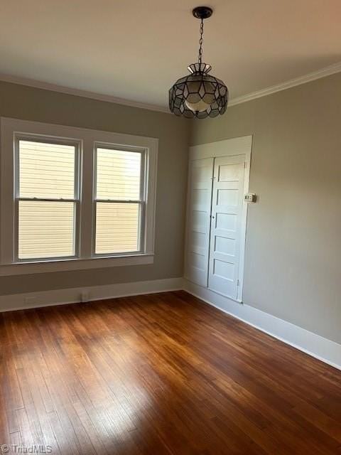 419 E 28th St - Photo 5 of 13