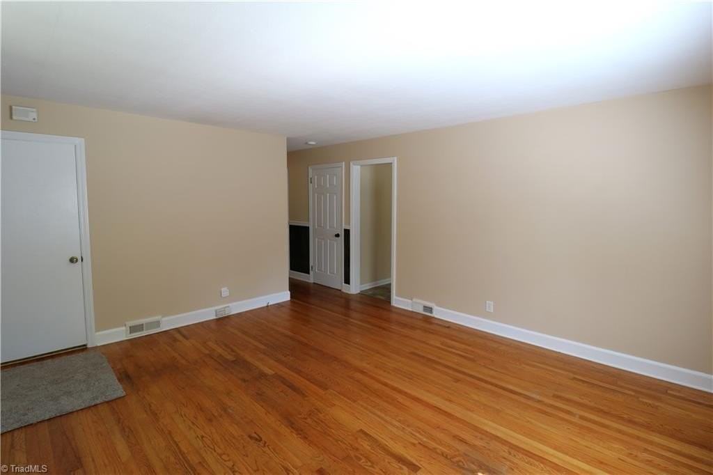 1307 Revere Rd - Photo 3 of 16