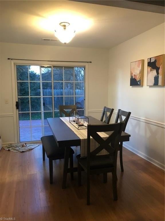 3703 Queenswood Ln - Photo 6 of 10