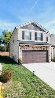 4231 Honeysuckle Vine Dr - Photo 2 of 25