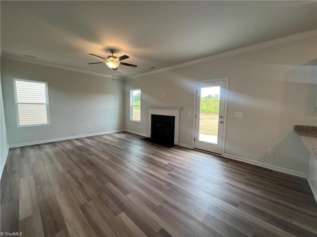 640 Cam Cir - Photo 4 of 34