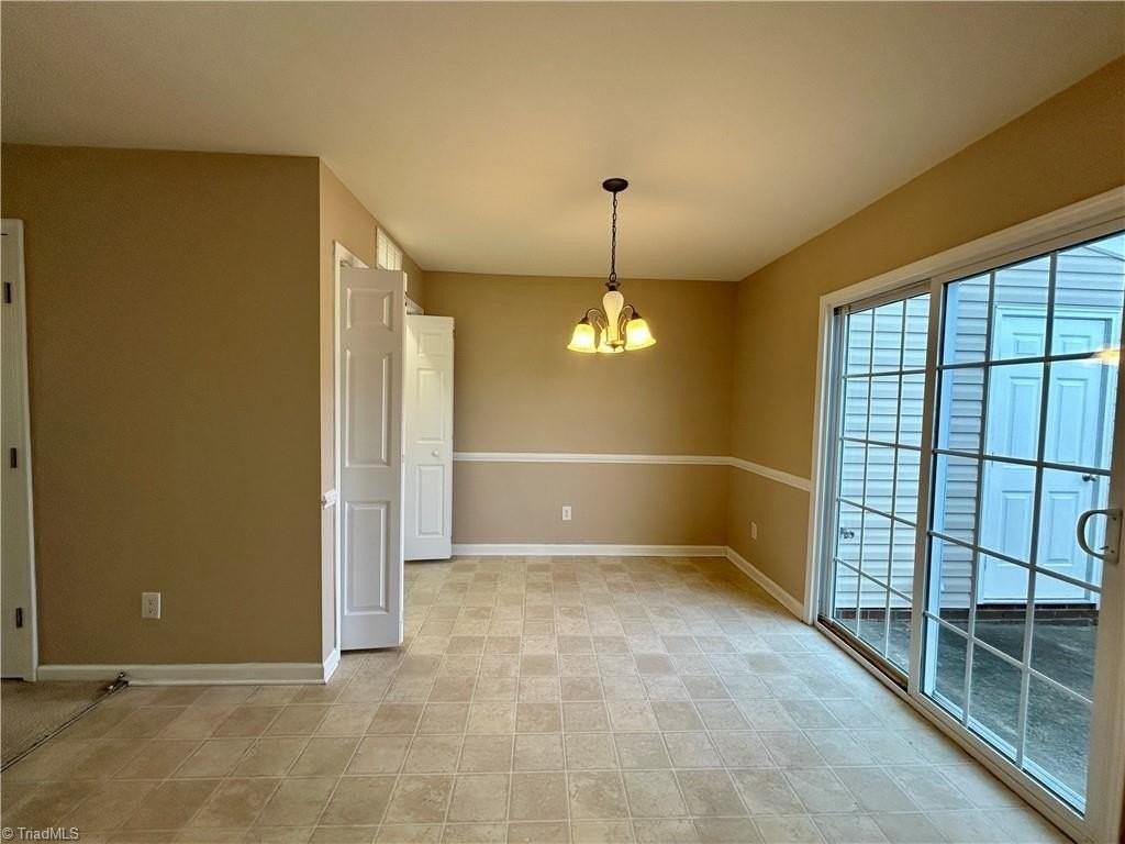 3703 Spanish Peak Dr - Photo 5 of 23