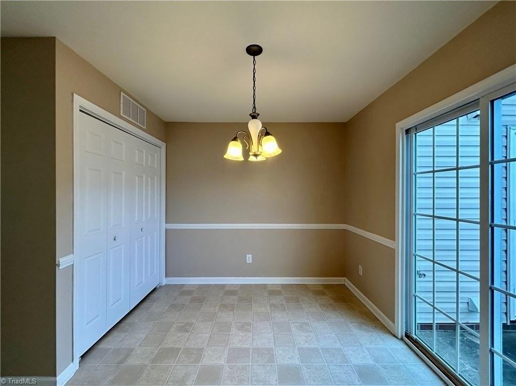 3703 Spanish Peak Dr - Photo 7 of 23