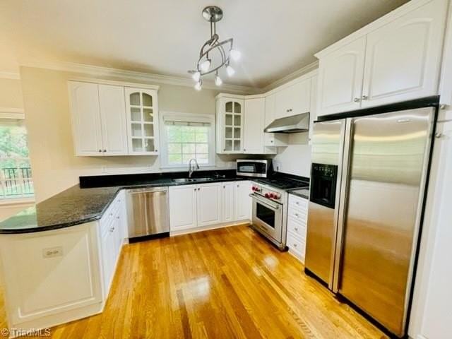 104 Castleton Pl - Photo 4 of 27