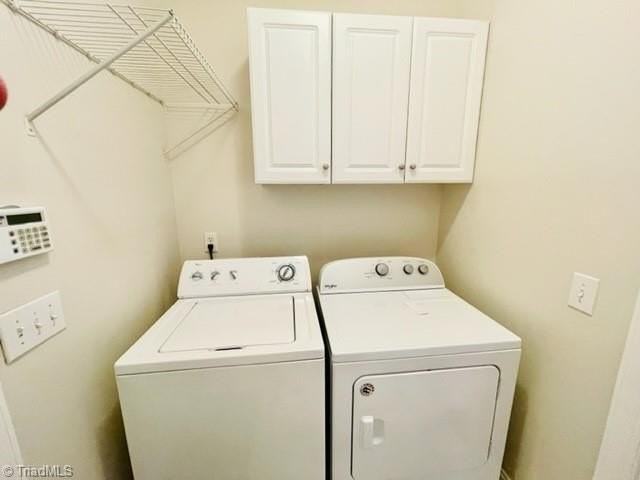 104 Castleton Pl - Photo 5 of 27