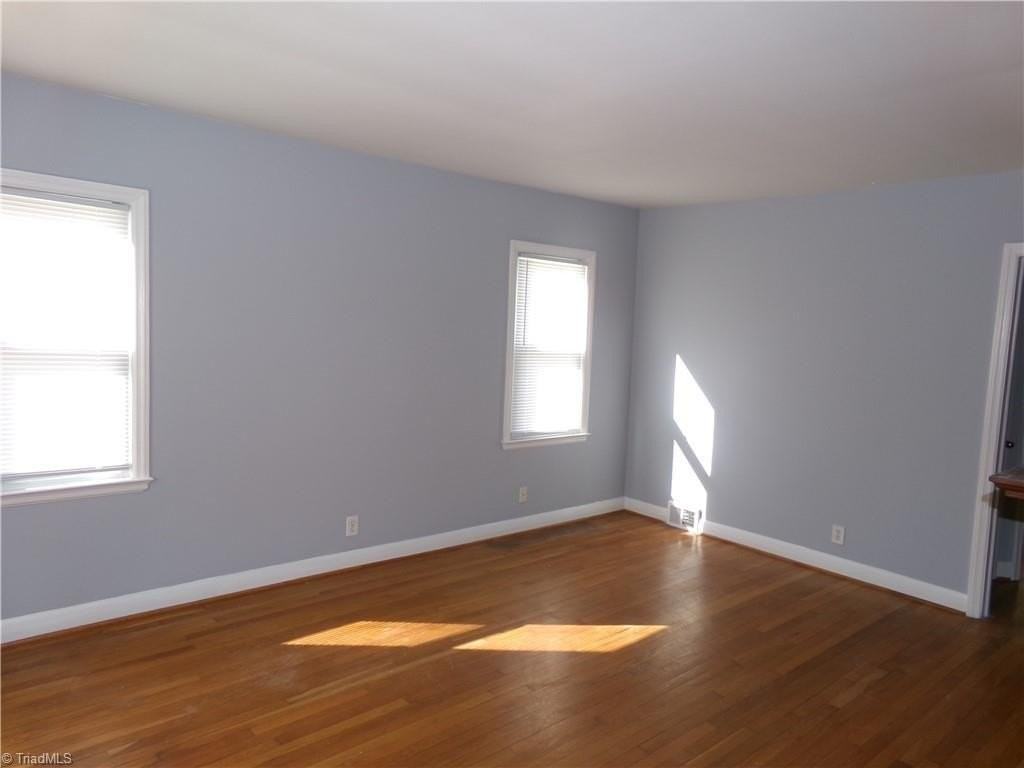 716 Laurel St - Photo 6 of 19