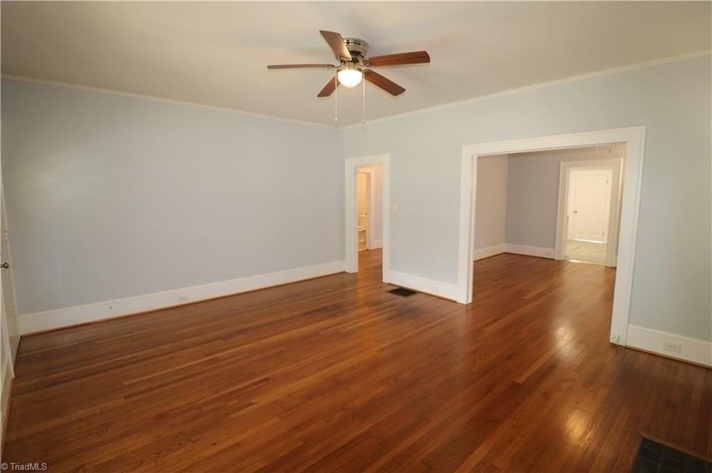 2080 Queen St - Photo 7 of 21