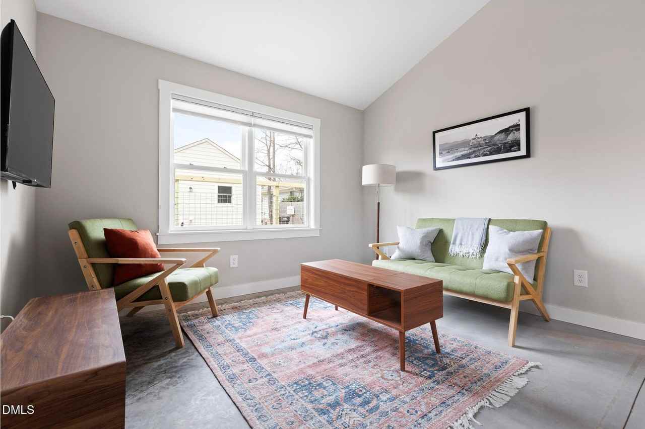 313 Dacian Ave #B - Photo 7 of 22