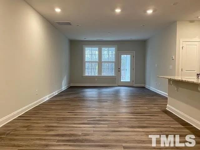 1118 Hero Pl - Photo 5 of 22