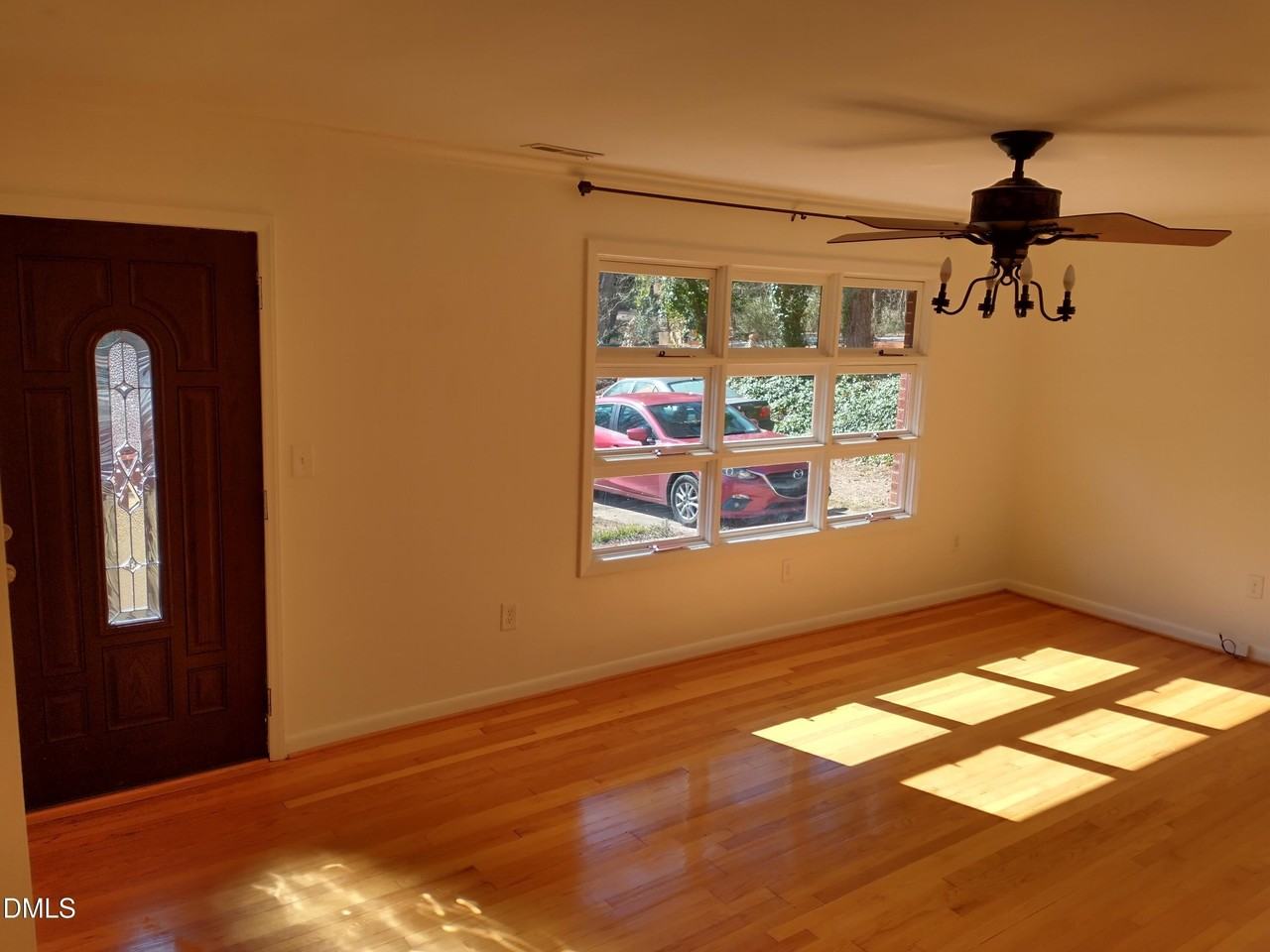 1302 Lorimer Rd - Photo 3 of 23