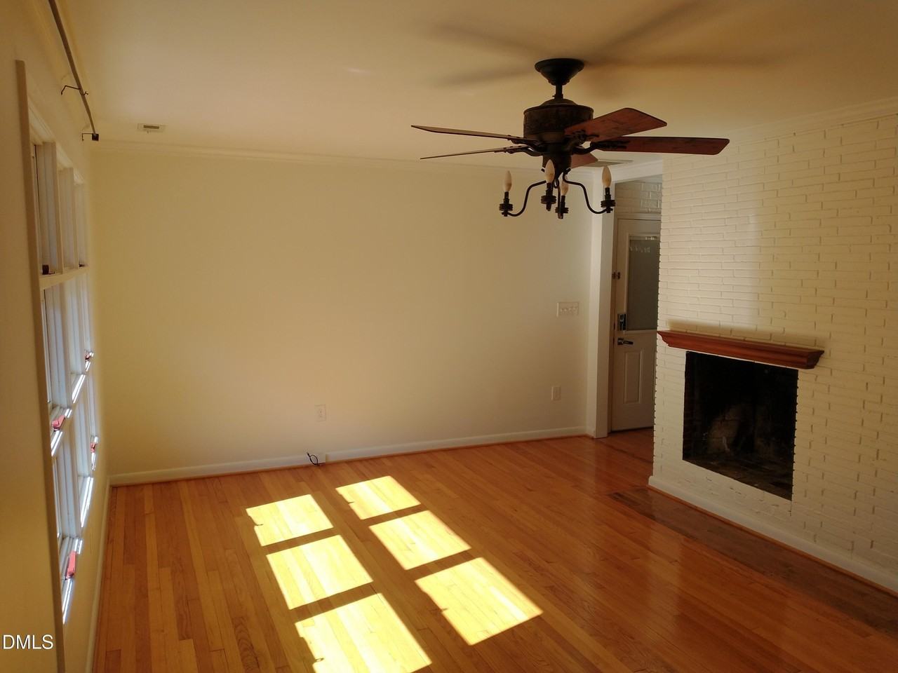 1302 Lorimer Rd - Photo 4 of 23