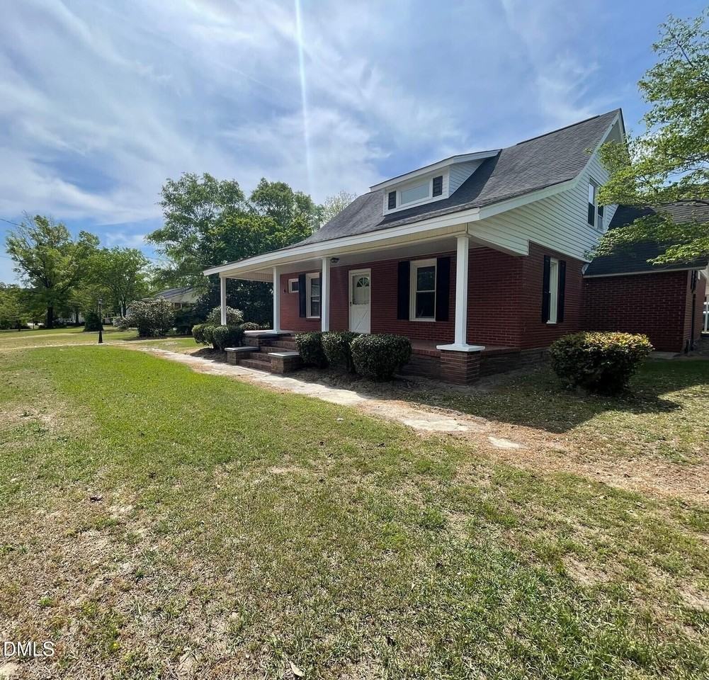 779 Chalybeate Springs Rd - Photo 3 of 34