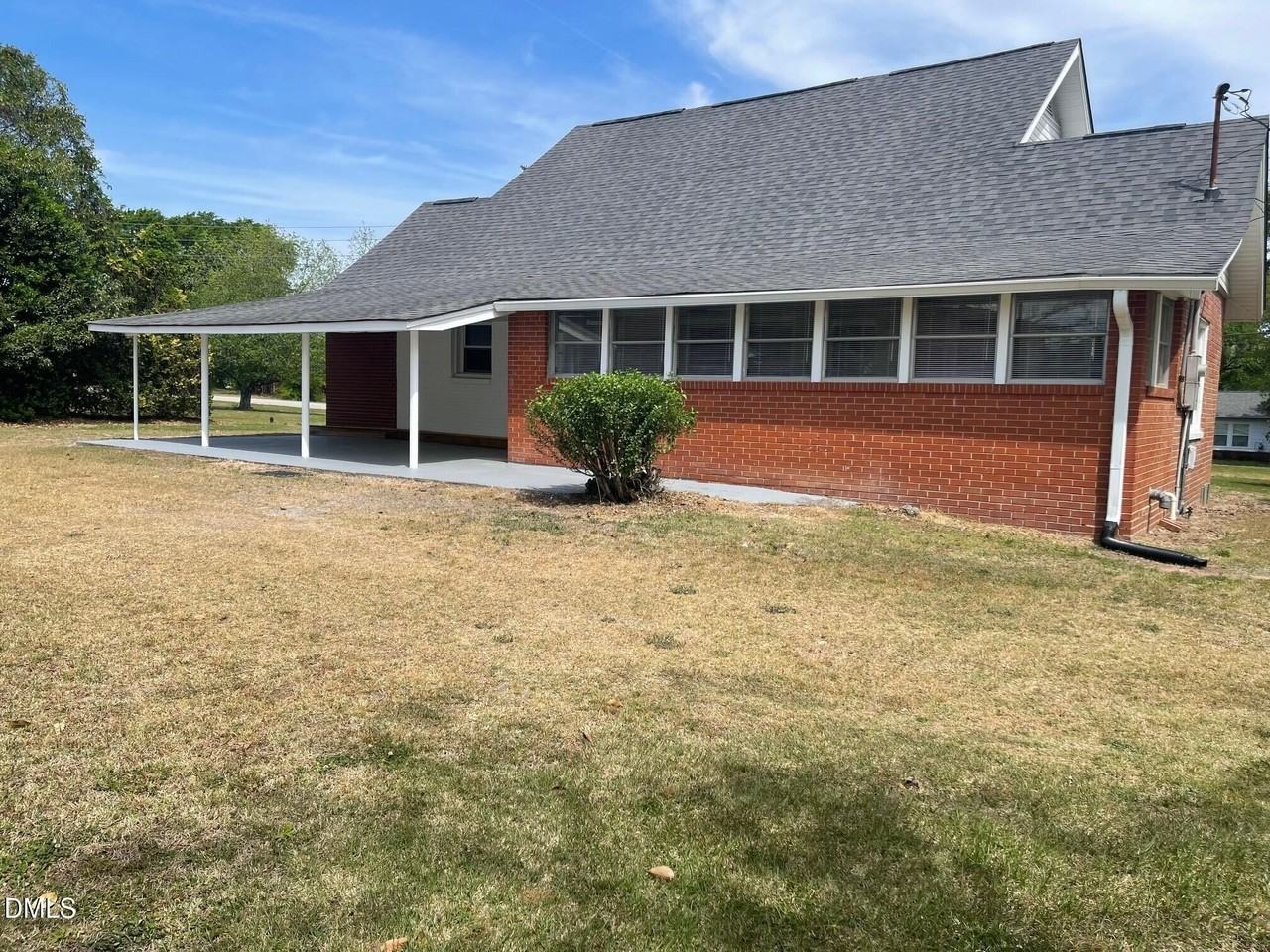 779 Chalybeate Springs Rd - Photo 5 of 34