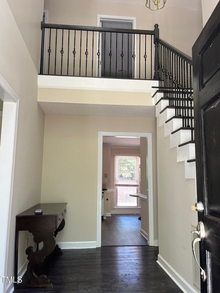 8136 Coleraine Ct - Photo 2 of 20