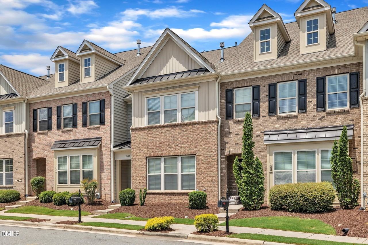 1337 Alemany St - Photo 2 of 36