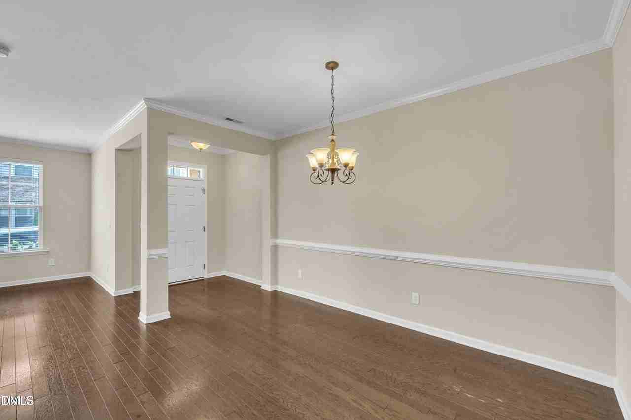 1337 Alemany St - Photo 4 of 36