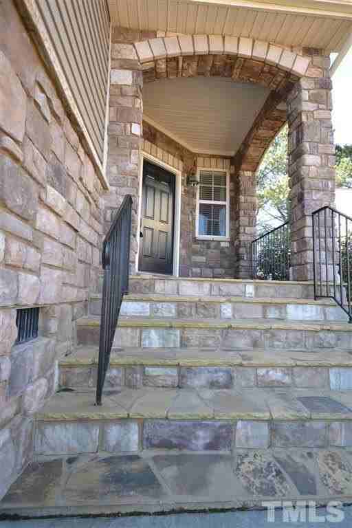 400 Liberty Rose Dr - Photo 2 of 26