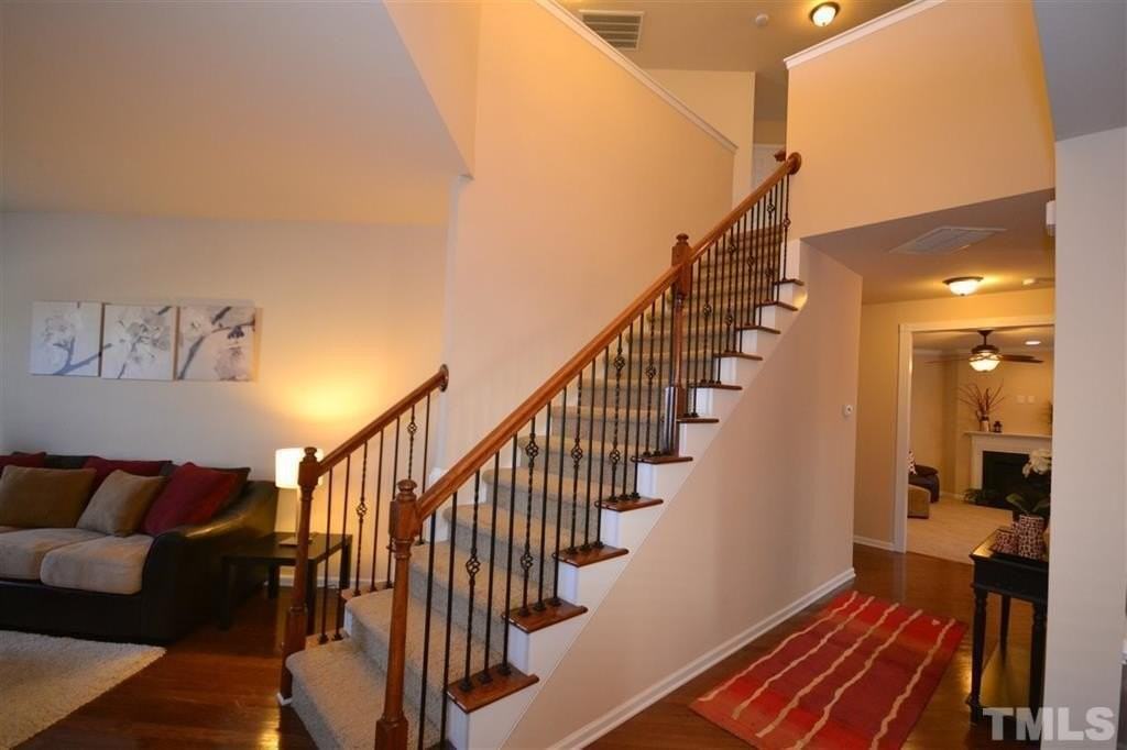 400 Liberty Rose Dr - Photo 3 of 26