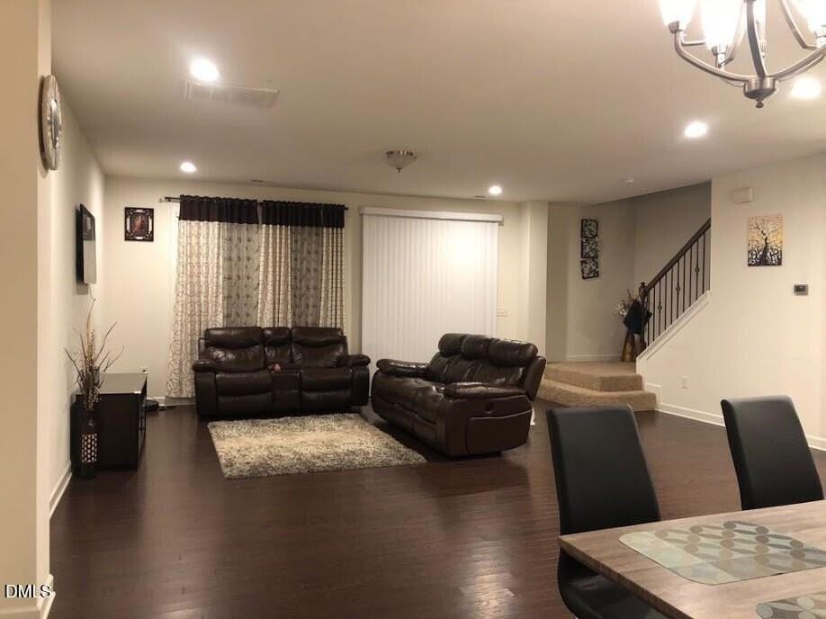 405 Boscawen Ln - Photo 4 of 13