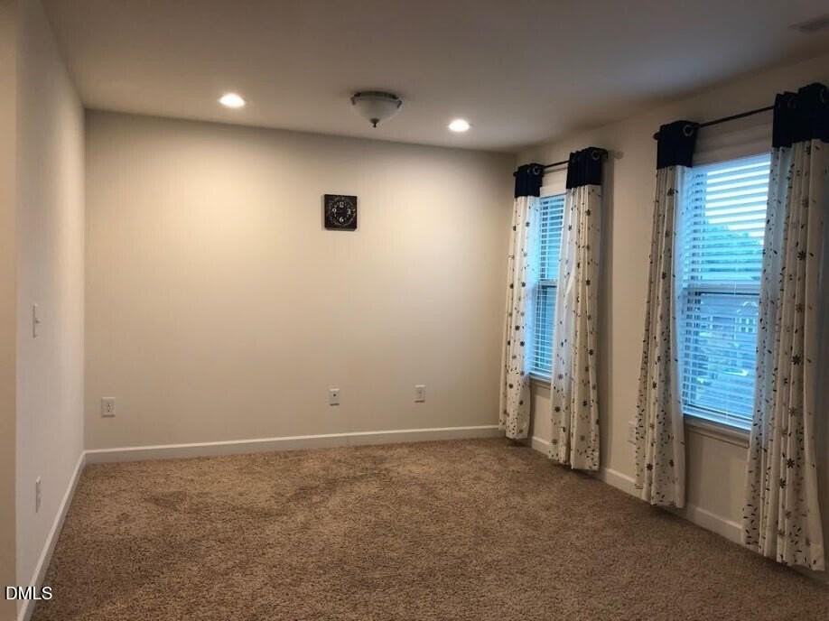 405 Boscawen Ln - Photo 7 of 13