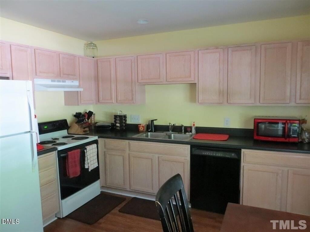 17 Red Ln - Photo 7 of 24