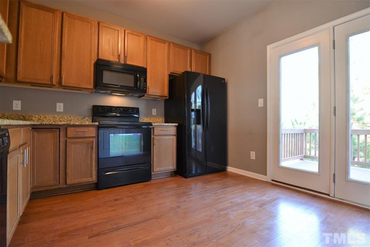 303 Dove Cottage Ln - Photo 5 of 28