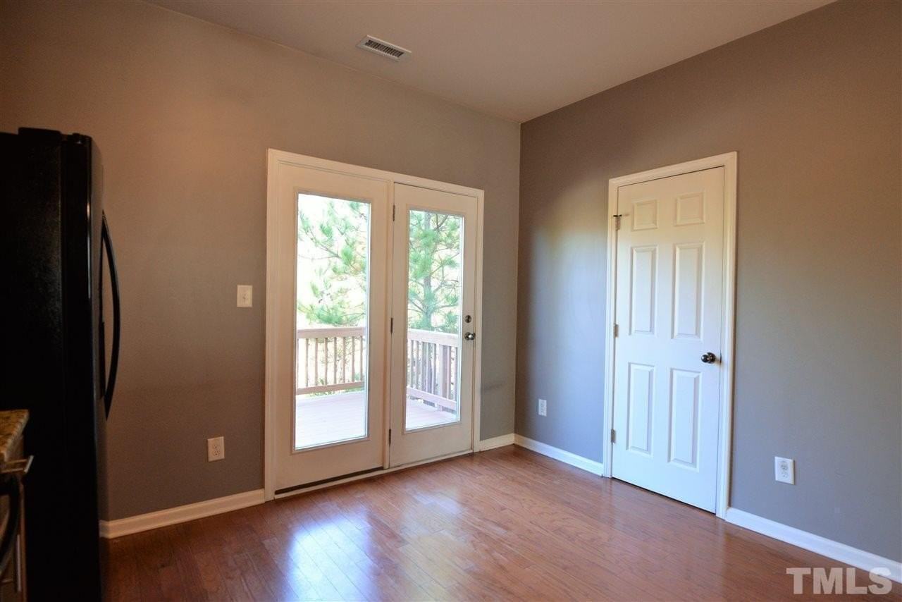 303 Dove Cottage Ln - Photo 7 of 28